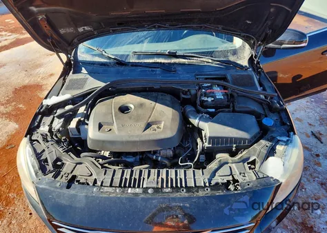 2016 Volvo S60 Premier из США, поврежденный, VIN YV126MFK8G2390815